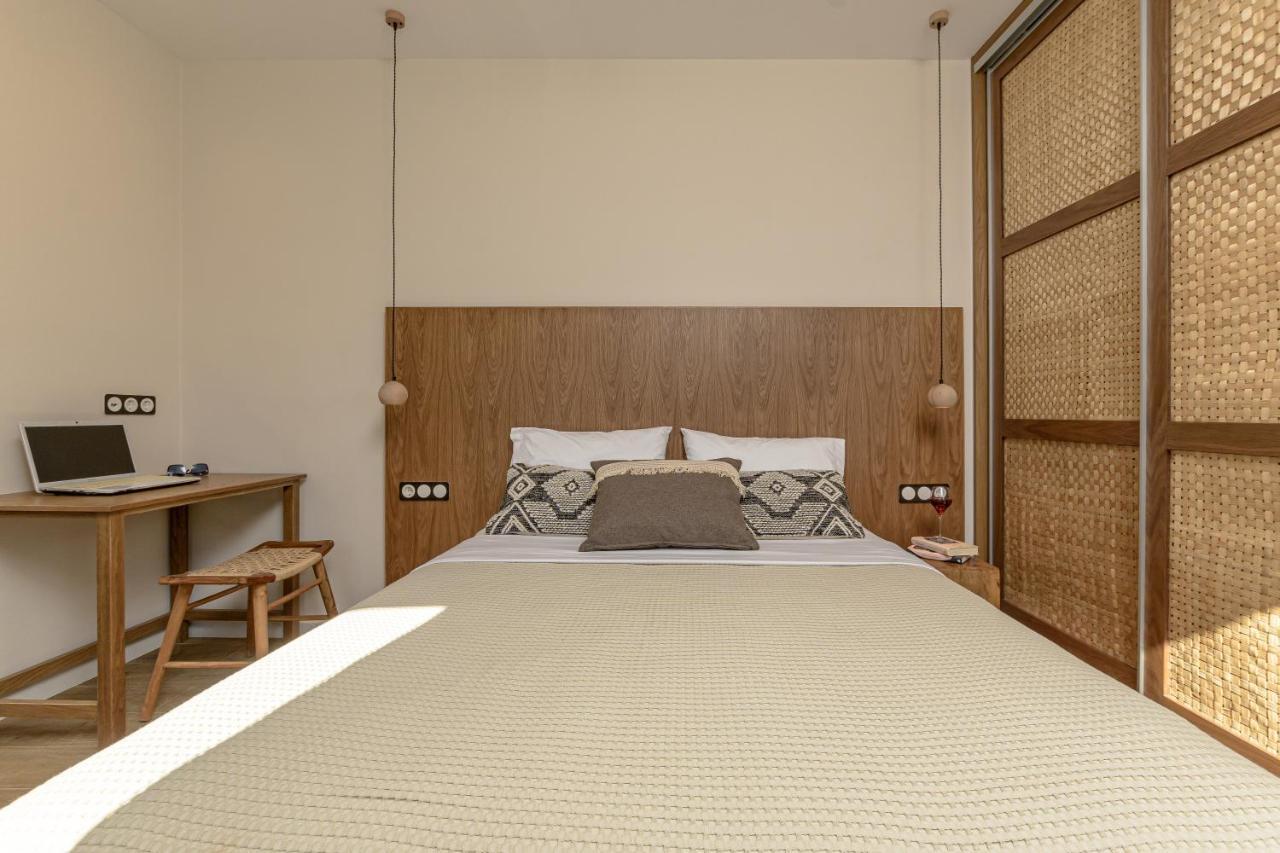 Almi Of Naxos Aparthotel Naxos City Exterior photo