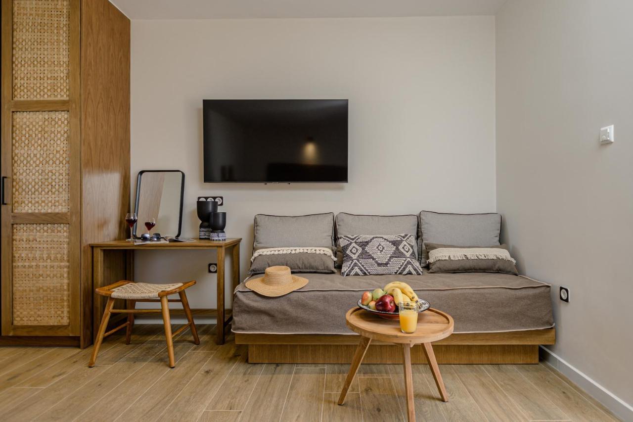 Almi Of Naxos Aparthotel Naxos City Exterior photo